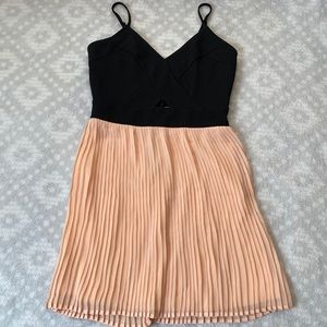 Material Girl Spaghetti Strap Black-Cream Dress | S